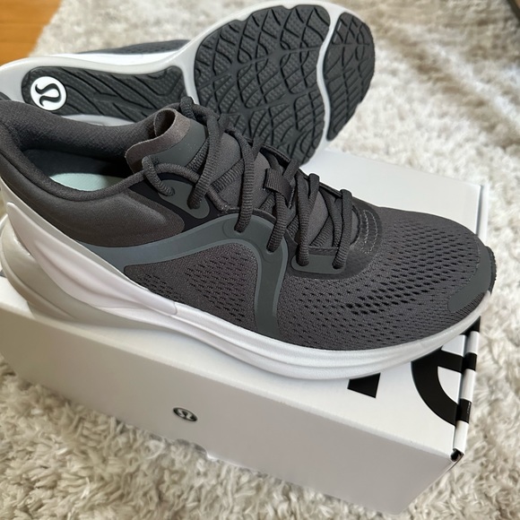 Lululemon BlissFeel Run - Picture 6 of 7